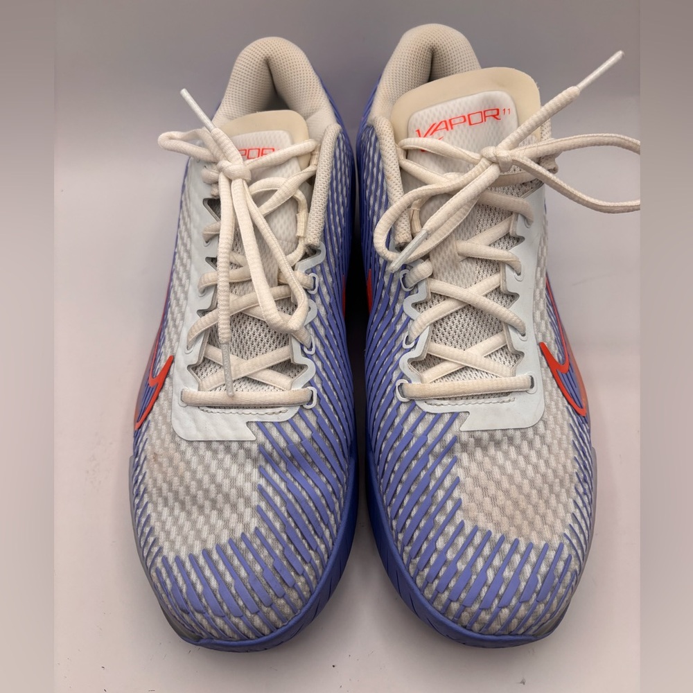 NikeCourt Air Zoom Vapor 11 Women's Size 10 Hard Court DR6965-106 White And Blue - Picture 3 of 13